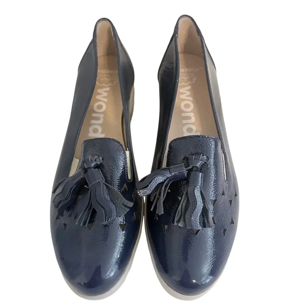 Wonders Spain Textured Laser Cut Patent Leather Tasseled Wedge Loafers Navy Blue